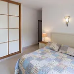 Tara, Heated Private Pool, Short Walk To To Town & Carvoeiro (Lagoa)