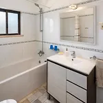 Tara, Heated Private Pool, Short Walk To To Town & Villa *