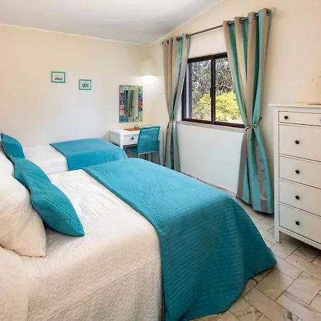 Villa Tara, Heated Private Pool, Short Walk To To Town &