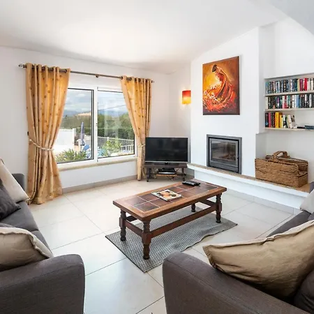 Villa Tara, Heated Private Pool, Short Walk To To Town & *