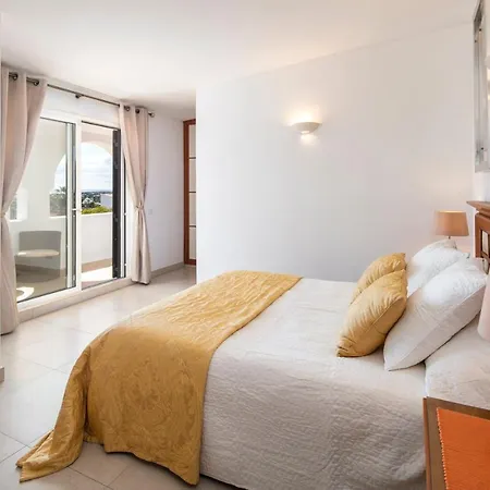 Tara, Heated Private Pool, Short Walk To To Town & Villa *